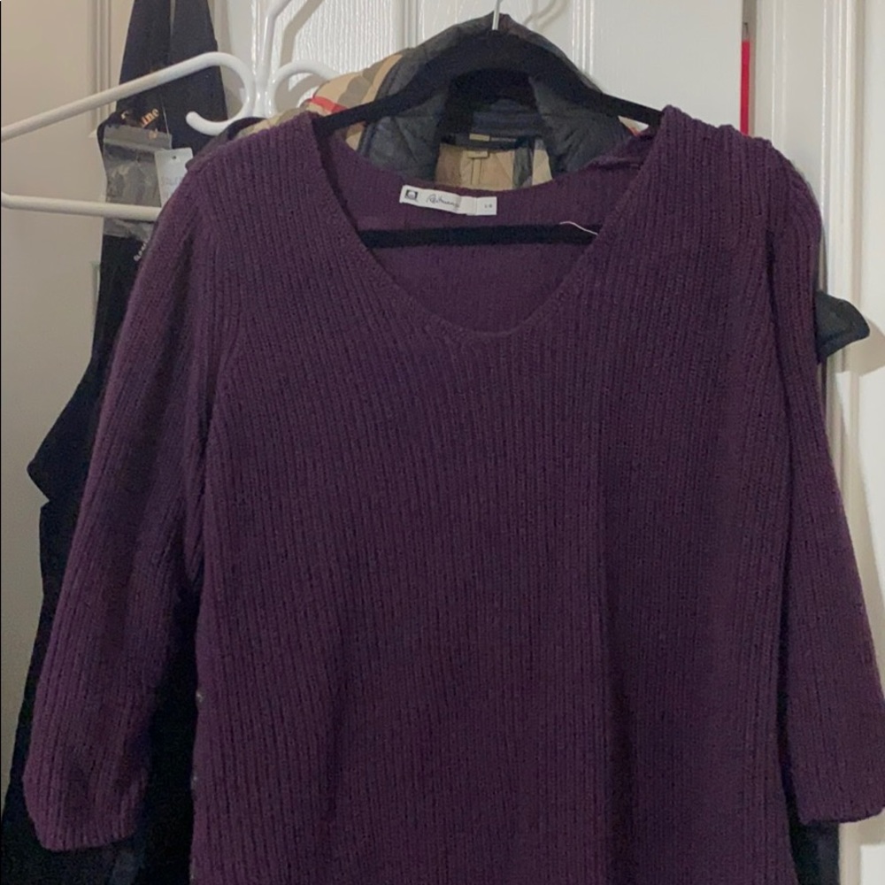 Sweater - Picture 2 of 3